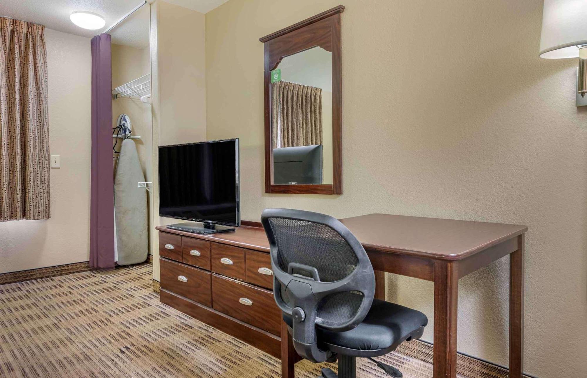 Extended Stay America Suites - Los Angeles - Ontario Airport Guasti Buitenkant foto